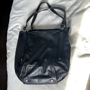 Tod's shoulder bag.   Fair condition